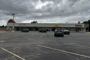 2300 Rapids Dr, Racine, WI 53404 - Photo 5