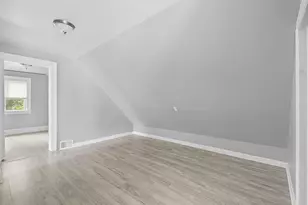 3222 W Fairmount Ave, Milwaukee, WI 53209 - Photo 21