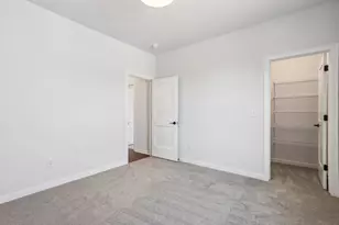 N174W20590 Laurel Springs Cir, Jackson, WI 53037 - Photo 15