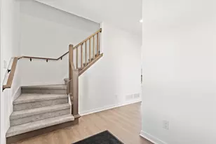 N174W20671 Laurel Springs Cir, Jackson, WI 53037 - Photo 11