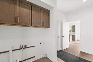 N174W20671 Laurel Springs Cir, Jackson, WI 53037 - Photo 25