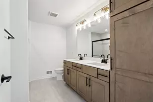 N174W20608 Laurel Springs Cir, Jackson, WI 53037 - Photo 17