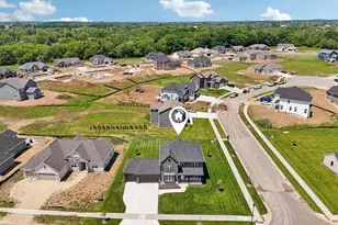 779 Kohlwey Dr, Grafton, WI 53024 - Photo 35