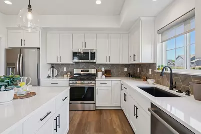 779  Kohlwey Dr #Lt28, Grafton, WI 53024 - Photo 3