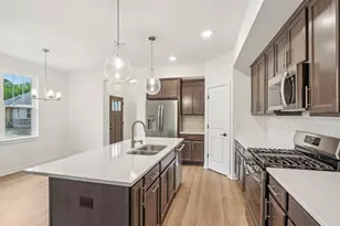 W204N17669 Laurel Pl, Jackson, WI 53037 - Photo 3