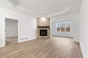 W204N17695 Laurel Pl, Jackson, WI 53037 - Photo 7