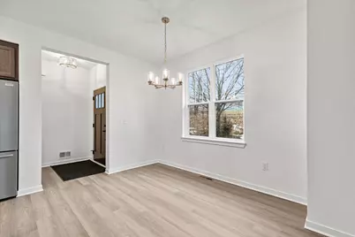 W204N17697  Laurel Pl #701, Jackson, WI 53037 - Photo 5