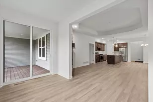 W204N17697 Laurel Pl, Jackson, WI 53037 - Photo 9