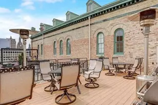 270 E Highland Ave, Milwaukee, WI 53202 - Photo 29