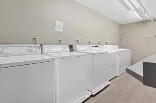 270 E Highland Ave, Milwaukee, WI 53202 - Photo 25