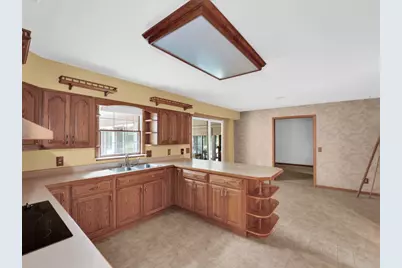 1405 N English Settlement Ave, Racine, WI 53105 - Photo 13