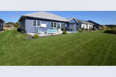 3546  Joshua Dr, Janesville, WI 53563 - Photo 7