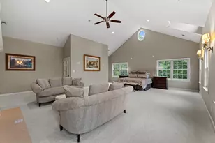 10060 N Range Line Rd, Mequon, WI 53092 - Photo 5