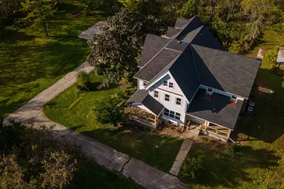 10512  Bridge St, Cedarburg, WI 53012 - Photo 9