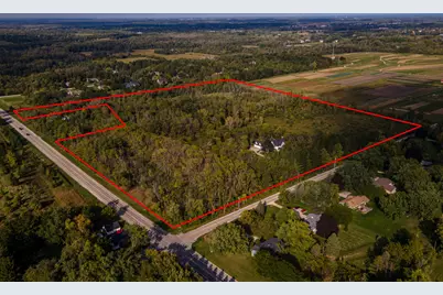 10512  Bridge St, Cedarburg, WI 53012 - Photo 17