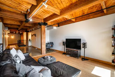 904 E Pearson St #105, Milwaukee, WI 53202 - Photo 11