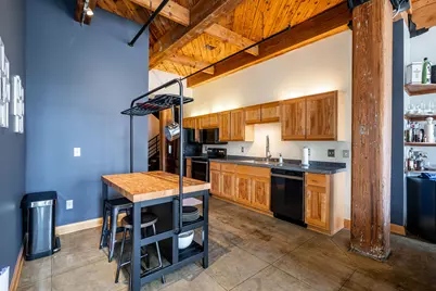 904 E Pearson St #105, Milwaukee, WI 53202 - Photo 9