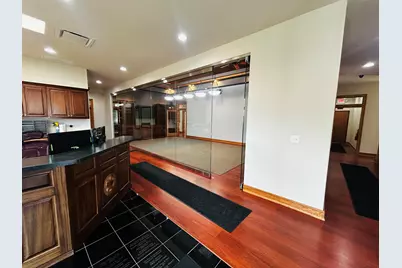 26422  Oak Ridge Dr, Racine, WI 53185 - Photo 5