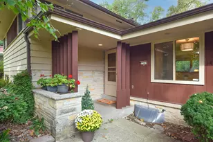 2342 W Acacia Rd, Glendale, WI 53209 - Photo 3