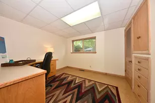 2342 W Acacia Rd, Glendale, WI 53209 - Photo 19