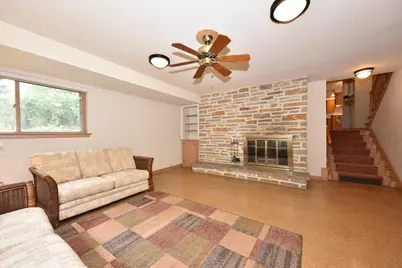 2342 W Acacia Rd, Glendale, WI 53209 - Photo 5