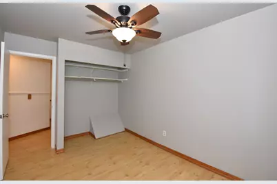 N114W16721  Royal Ct, Germantown, WI 53022 - Photo 27