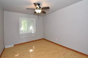 N114W16721 Royal Ct, Germantown, WI 53022 - Photo 23