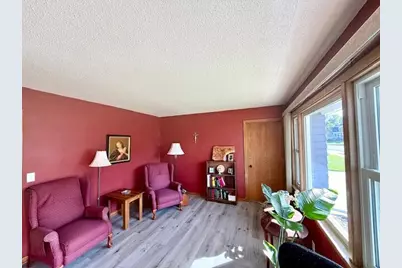 524  Kingston St, Caledonia, MN 55921 - Photo 9