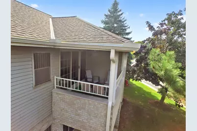 18740  Emerald Cir #E, Brookfield, WI 53045 - Photo 7