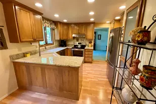 3124 N Koning Dr, Sheboygan, WI 53083 - Photo 9
