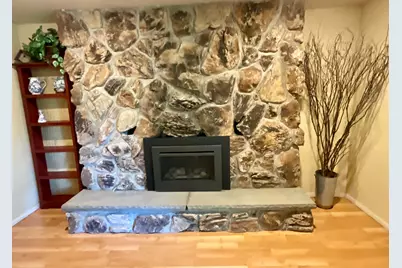 3124 N Koning Dr, Sheboygan, WI 53083 - Photo 5