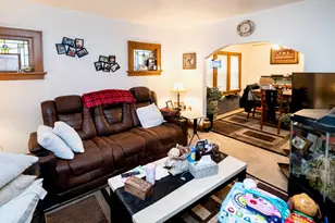 1005 E Holt Ave, Milwaukee, WI 53207 - Photo 5