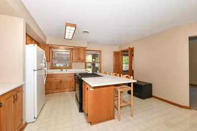 4842 N 104th St, Milwaukee, WI 53225 - Photo 5