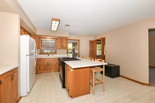 4842 N 104th St, Milwaukee, WI 53225 - Photo 5