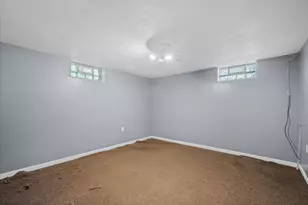 2403 W Alvina Ave, Milwaukee, WI 53221 - Photo 15