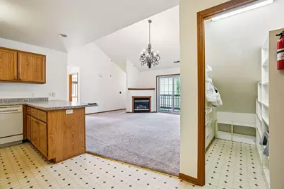 4300 W Grange Ave #Unit 8, Greenfield, WI 53220 - Photo 17