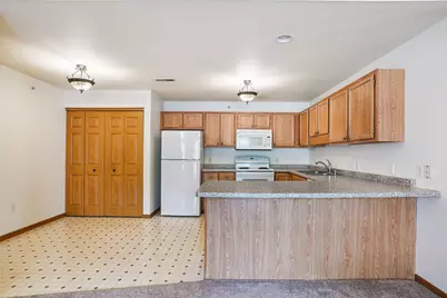 4300 W Grange Ave #Unit 8, Greenfield, WI 53220 - Photo 15