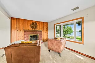 6301 Riverside Rd, Racine, WI 53185 - Photo 7