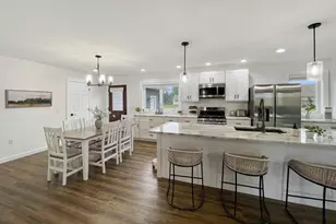 525 Washington Cir, Oostburg, WI 53070 - Photo 7