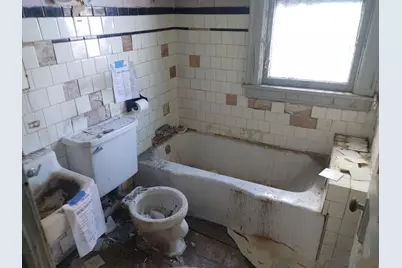 3026 N Pierce St, Milwaukee, WI 53212 - Photo 11