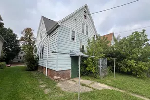 3026 N Pierce St, Milwaukee, WI 53212 - Photo 5