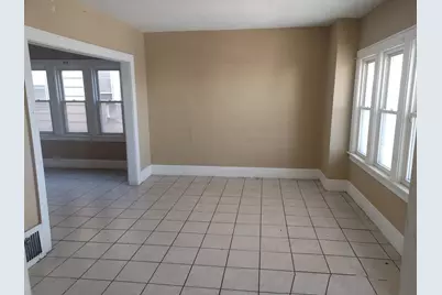 3374 N 30th St, Milwaukee, WI 53216 - Photo 5