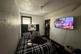 4003 W Hampton Ave, Milwaukee, WI 53209 - Photo 11