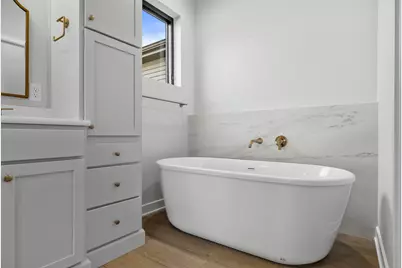 1221  West Kiddle Ln, Racine, WI 53182 - Photo 35