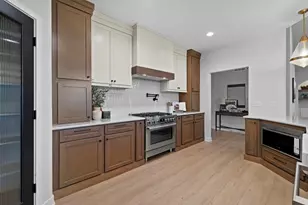 1221 West Kiddle Ln, Racine, WI 53182 - Photo 5