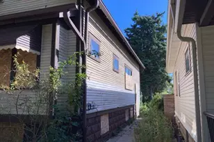 2708 S 20th St, Milwaukee, WI 53215 - Photo 11