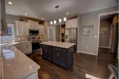 704  Knollwood Dr, Holmen, WI 54636 - Photo 23