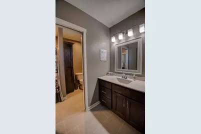 704  Knollwood Dr, Holmen, WI 54636 - Photo 35