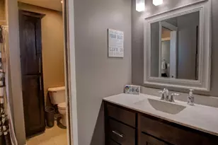 704 Knollwood Dr, Holmen, WI 54636 - Photo 35