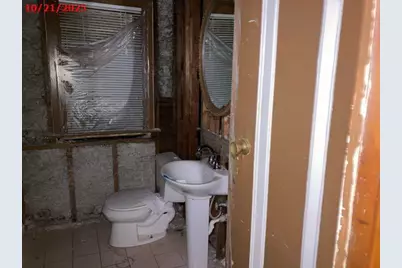 3061 N 52nd St, Milwaukee, WI 53210 - Photo 9